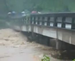 Крушение моста в Таиланде (795.461 KB)