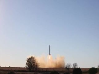 Пробный запуск ракеты (3.340 MB)