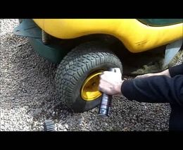 Как починить колесо при помощи дезодоранта (4.522 MB)