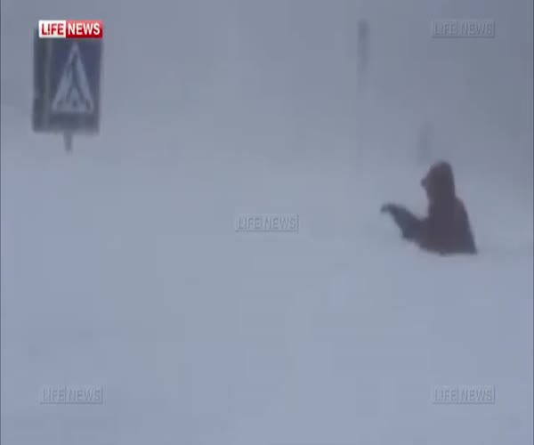 Нереальный снегопад во Владивостоке (4.027 MB)
