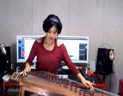 Кавер песни Джими Хендрикса на корейском музыкальном инструменте (10.695 MB)