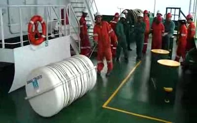 Автоматическое надувание спасательного плота (9.715 MB)