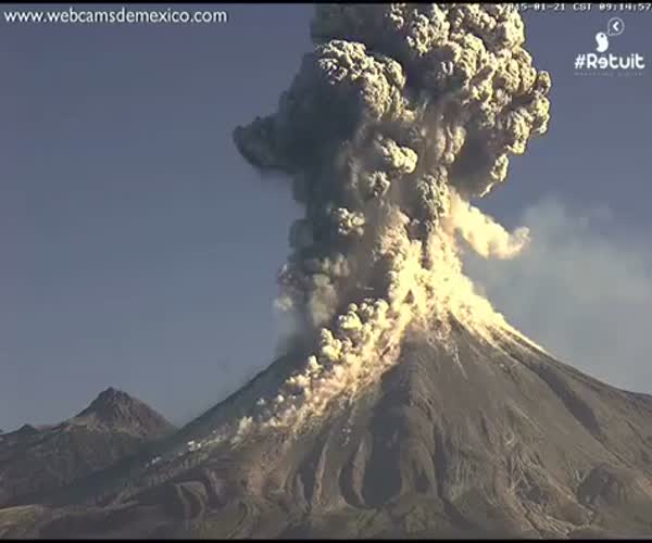 Извержение вулкана в Мексике (1.633 MB)