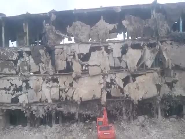 Снос здания в Воронеже чуть не закончился трагедией