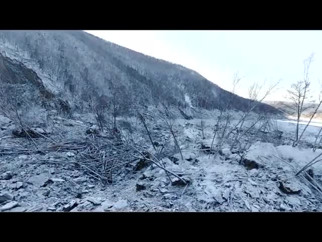 В Хабаровском крае метеорит разрушил вершину сопки и перекрыл реку