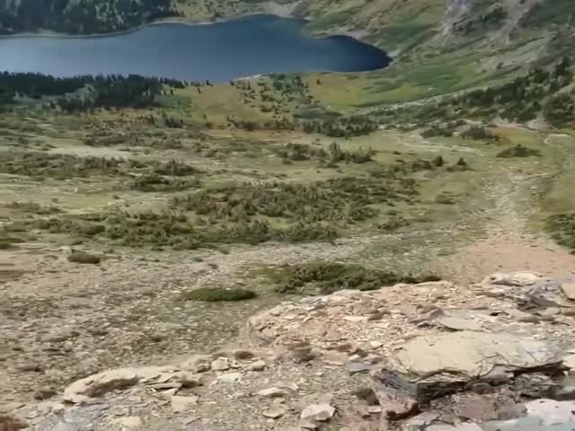 Опасная прогулка на ослике в горах
