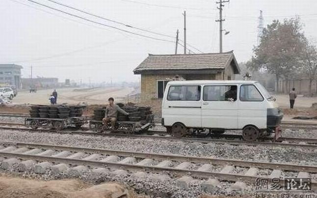 Китайский поезд (3 фото)