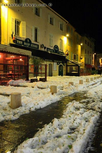 На лазурном берегу Франции выпал снег (15 фото)