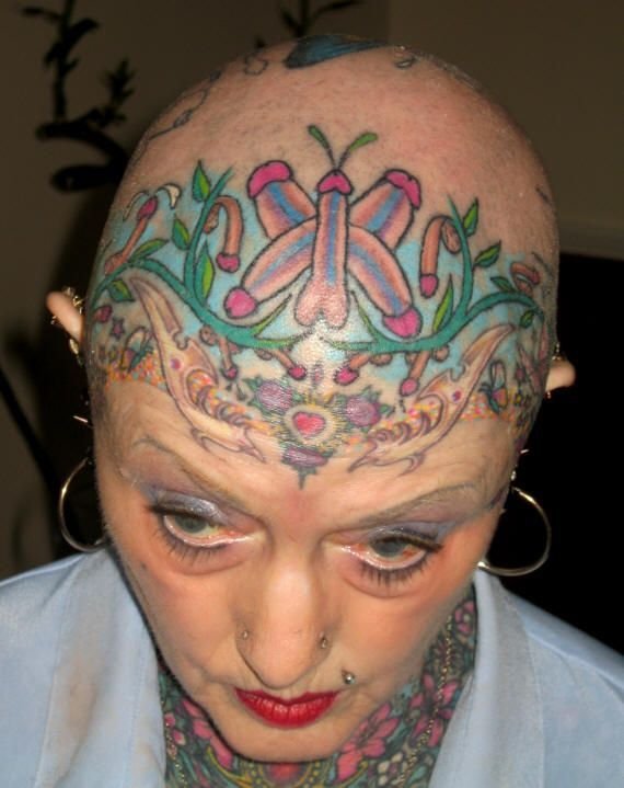 Татуированная бабка (10 фото)