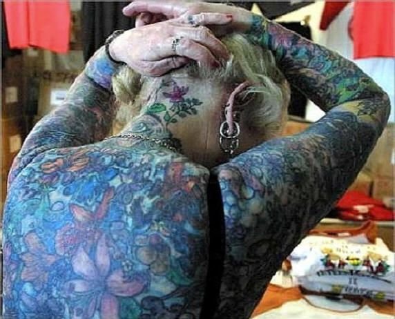 Татуированная бабка (10 фото)