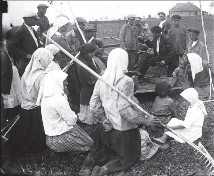 Украинская деревня в первой половине 1930-х годов (28 фото)