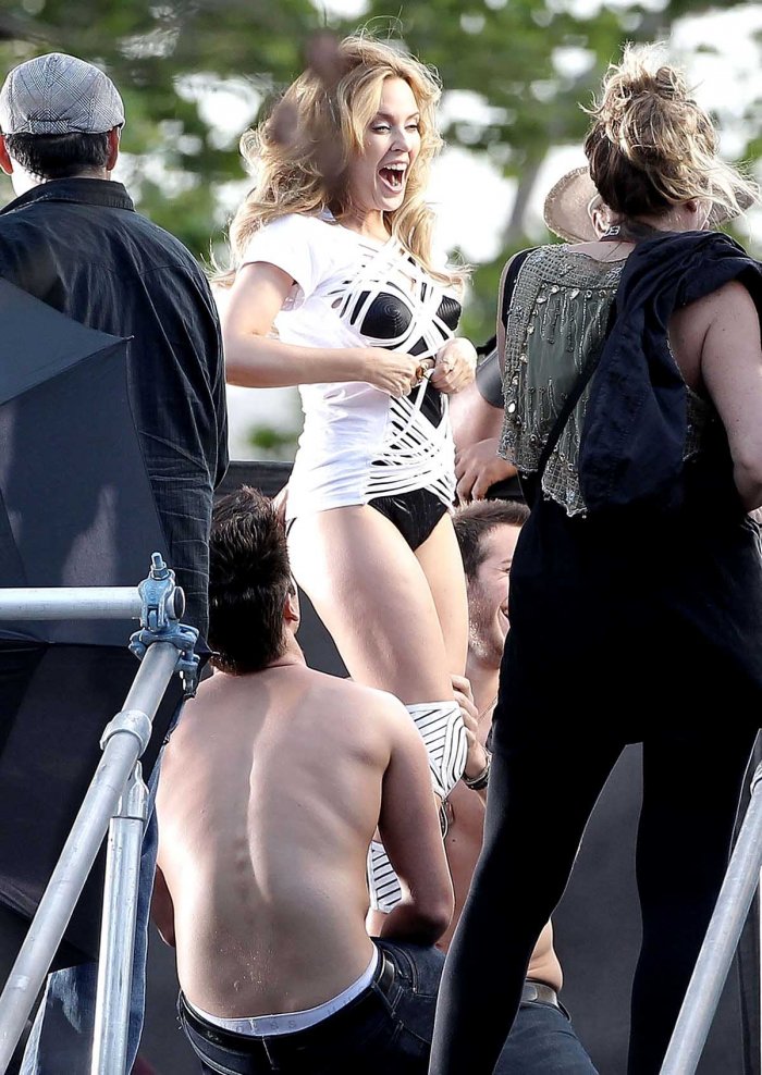 Kylie Minogue на сьёмках нового видеоклипа (16 фото)