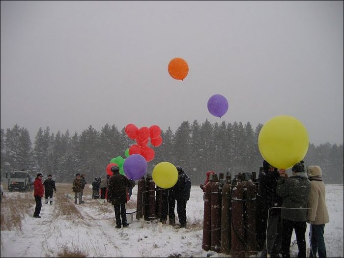 В небо на воздушных шариках (21 фото)
