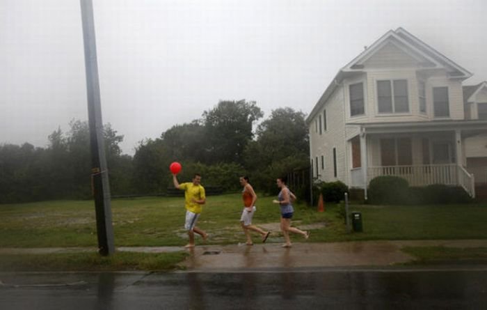 Позитивный взгляд на ураган Ирэн (38 фото)