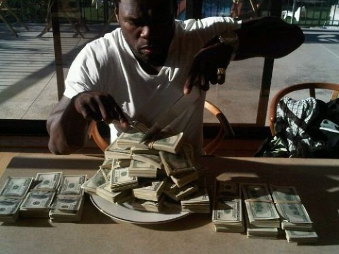 Афроамериканцы жрут баксы (20 фото)