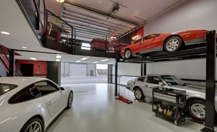 Шикарный гараж (22 фото)