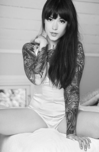 Девушки с татуировками (60 фото)