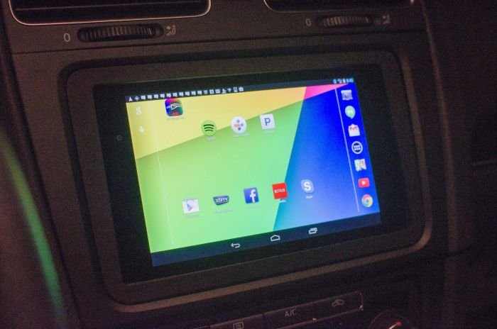 Как встроить планшет в автомобиль (12 фото)