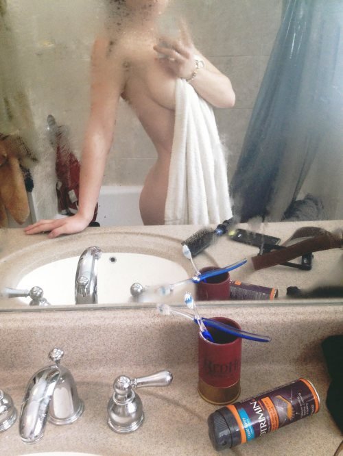 Девушки с полотенцем (27 фото)