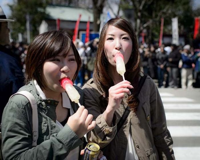 Фестиваль плодородия в Японии(24 фото)
