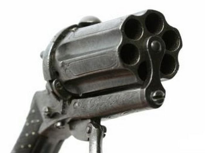 Шпилечный револьвер 19 века (10 фото)