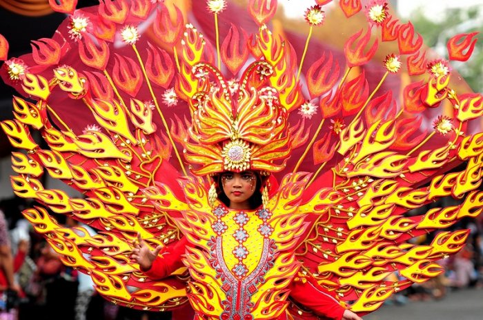 Карнавал моды в Индонезии (28 фото)