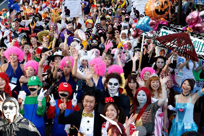 Японские костюмы на Хэллоуин (16 фото)
