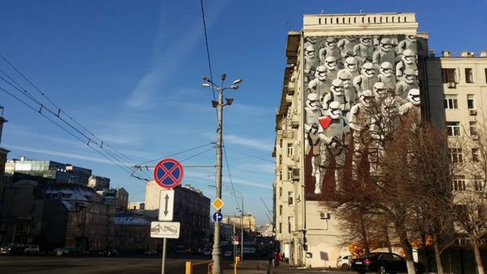 Имперское граффити в Москве (4 фото)