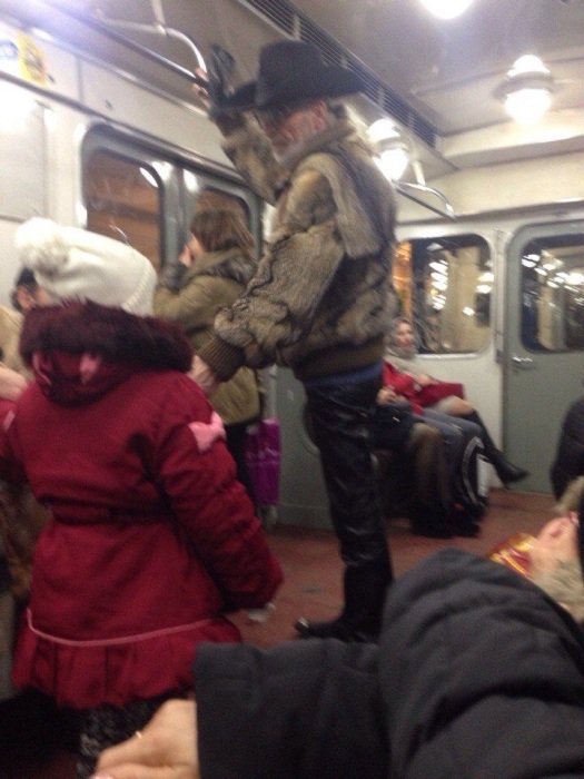 Фрики в метро Санкт-Петербурга (40 фото)