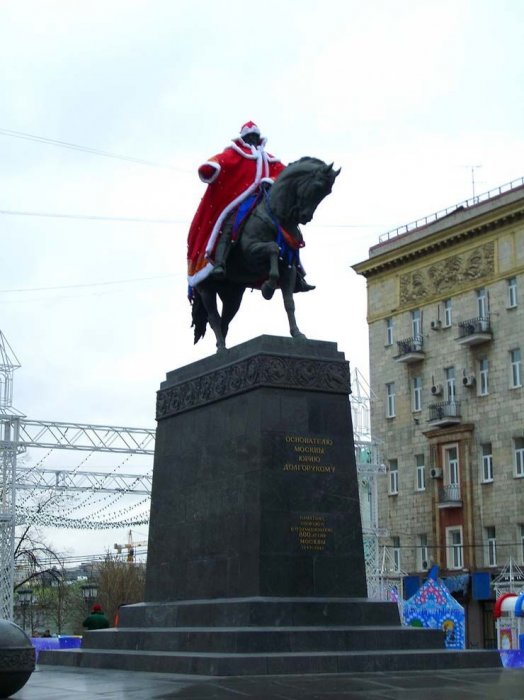 Москва готовится к новому году (15 фото)