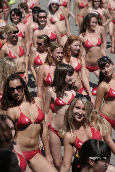 Конкурс бикини в Сочи (31 фото)