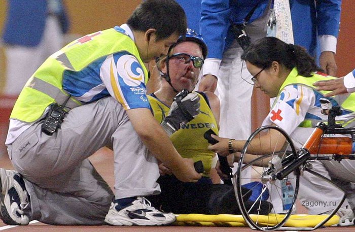 Авария на паралимпийских играх (6 фото)