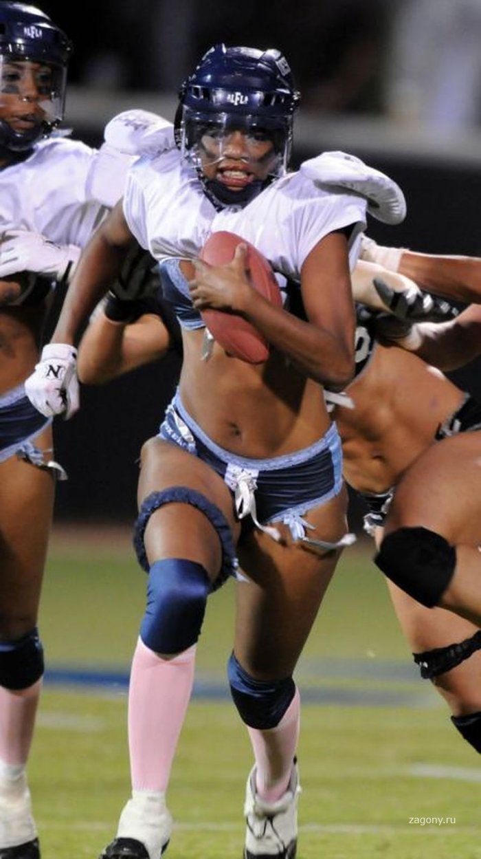 Игра в американский футбол в нижнем белье для женщин (24 фото)