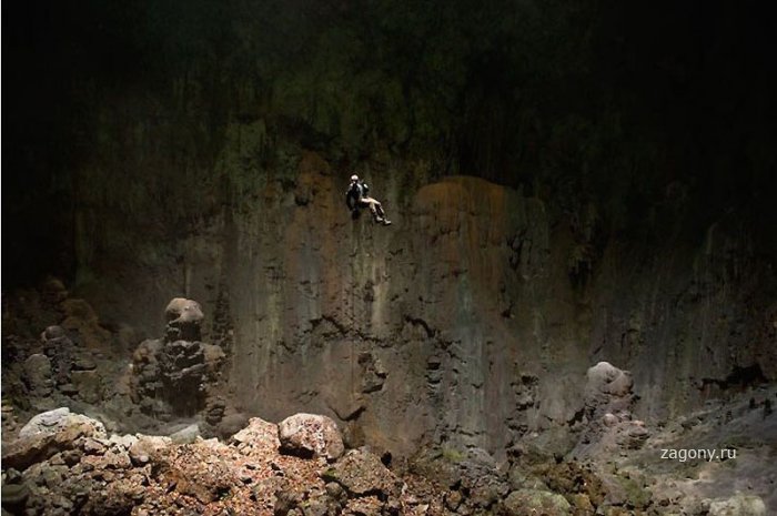 Покоряя бесконечную пещеру (18 фото)