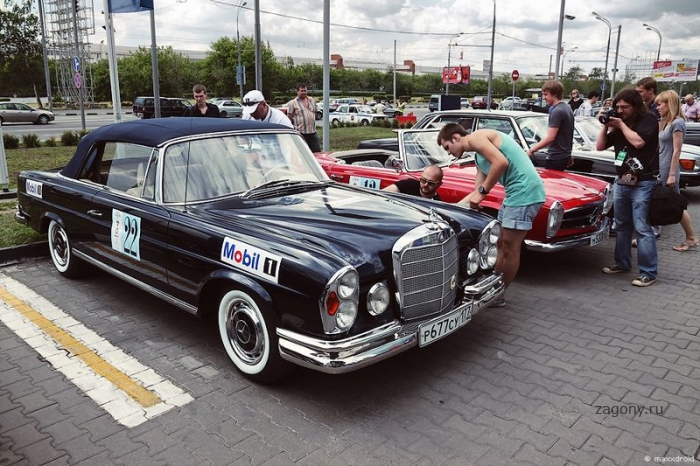 Mercedes-Benz Classic Day в Москве (30 фото)