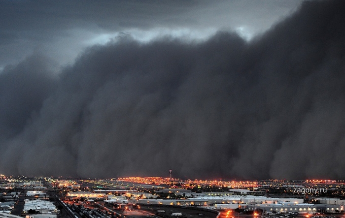 Пыльная буря накрыла города Аризоны (9 фото)