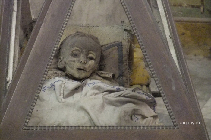 Музей мертвецов в Палермо (32 фото)