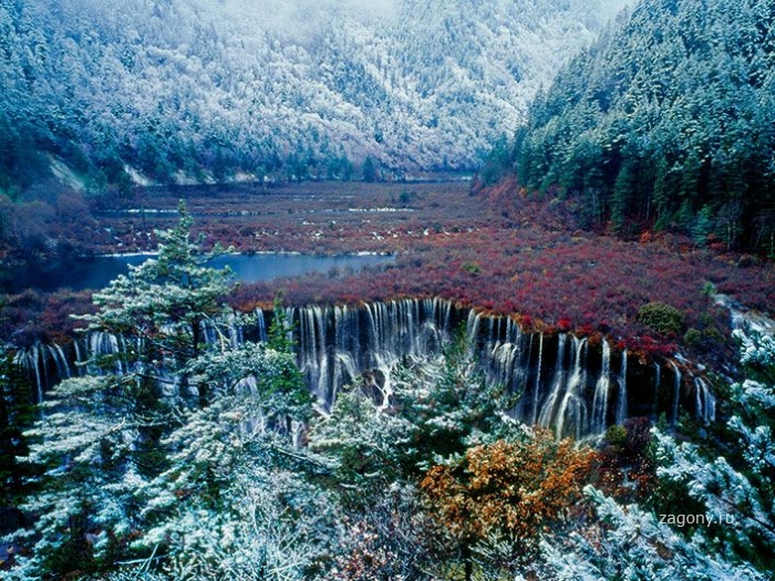 Долина Цзючжайгоу (12 фото)