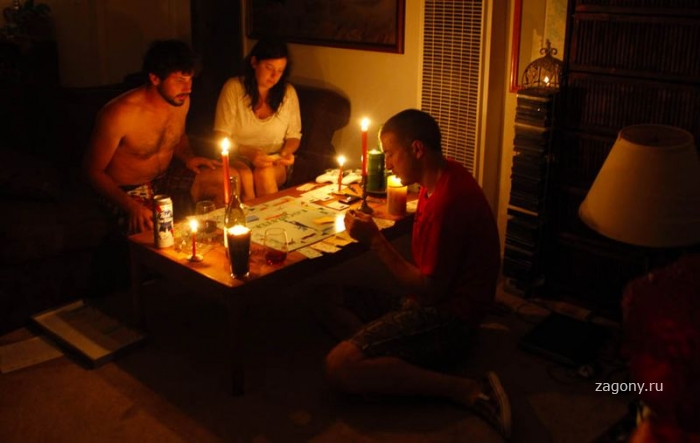 4 миллиона американцев остались без электричества (14 фото)