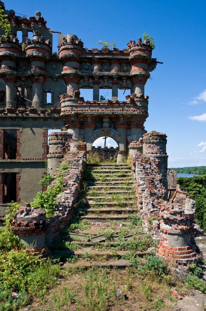 Старый замок на острове Баннермана (21 фото)