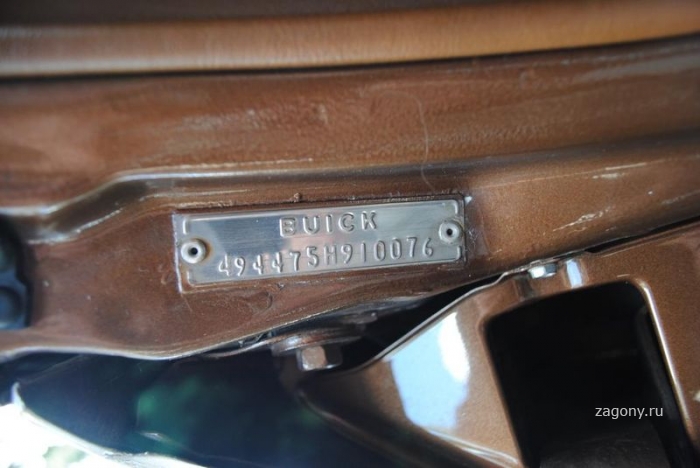 Редкий Buick Riviera 1965 года выставлен на продажу (30 фото)