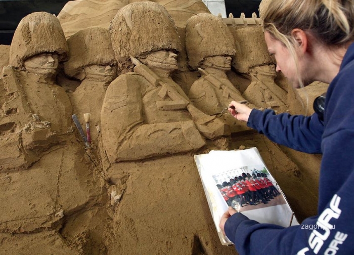 Выставка песочных скульптур на дюне Тоттори (17 фото)