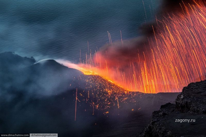 Извержения вулкана Стромболи (14 фото)