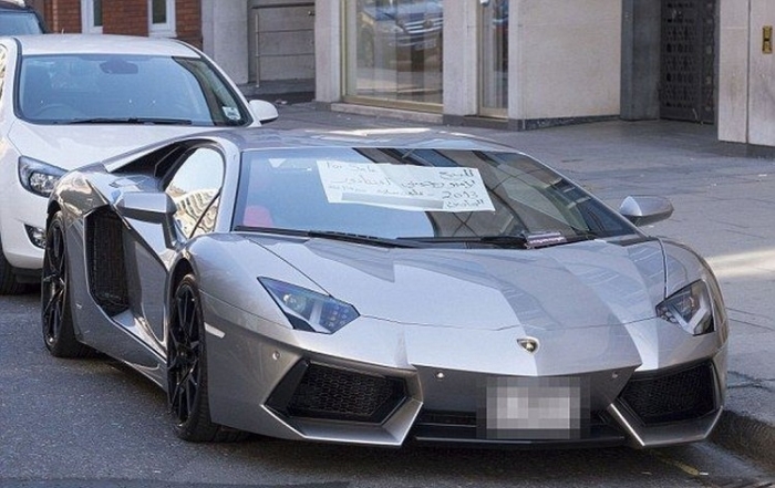 Никто, кроме араба, не позволит себе купить дорогой суперкар (3 фото)