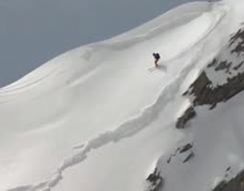 Лыжник спасается от лавины (8.919 MB)