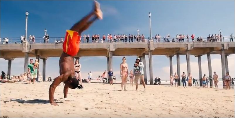 Впечатляющая акробатика на пляже (14.026 MB)