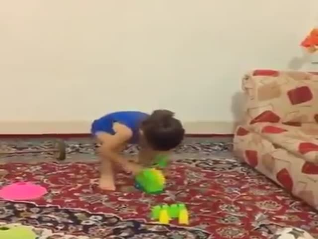 Тренировка 2-летней девочки по имени Арат