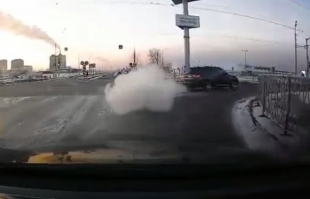 В Казани водитель BMW решил продемонстрировать свои навыки вождения