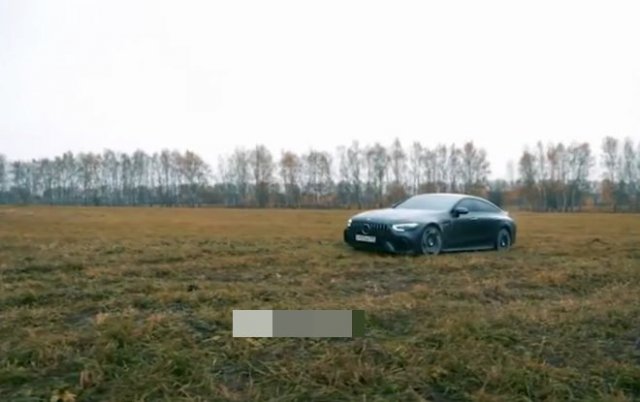 Блогер Михаил Литвин сжег свой Mercedes GT63s за 13 миллионов рублей