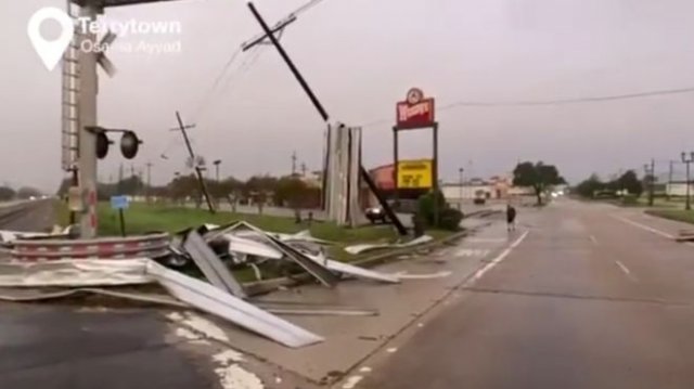 Эффектные видео урагана Зета в штате Луизиана